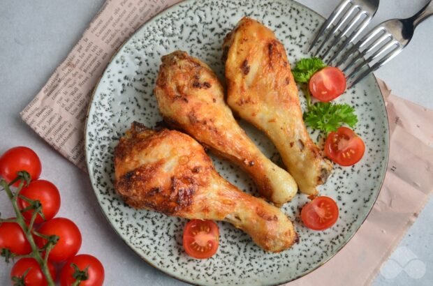 Chicken drumsticks in an air fryer