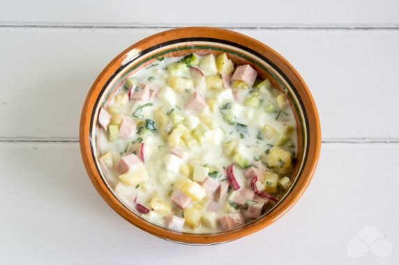 Okroshka with radish and kefir: photo of recipe preparation, step 3