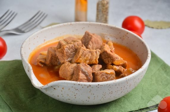 Classic beef goulash recipe: photo of recipe preparation, step 6