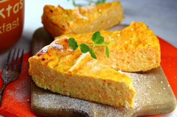 Cottage cheese and carrot casserole 