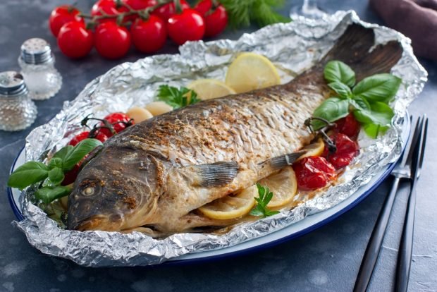 A whole carp in the oven 