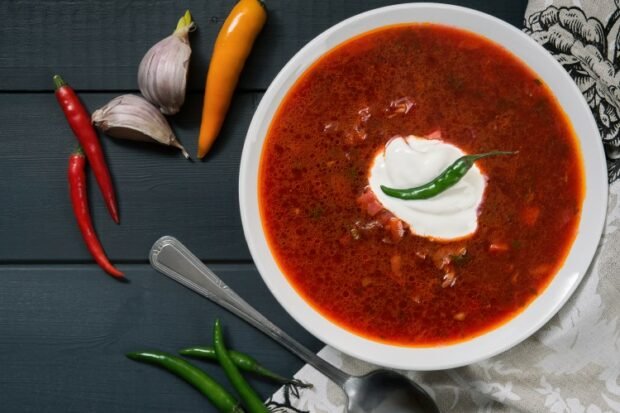 Borscht with beef and hot pepper