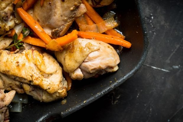 Chicken legs with onions and carrots