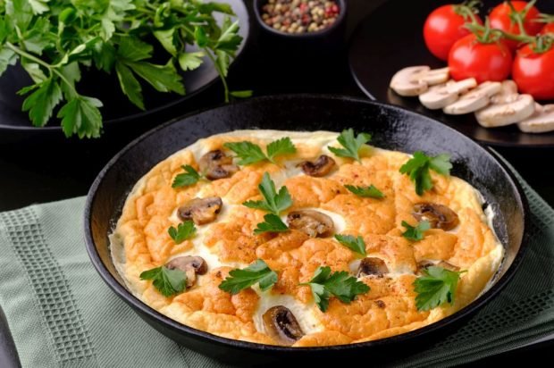 Omelet with champignons and garlic in the oven