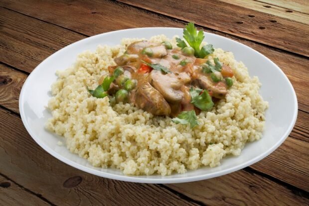 Barley porridge with mushroom and vegetable gravy is a simple and delicious recipe, how to cook step by step