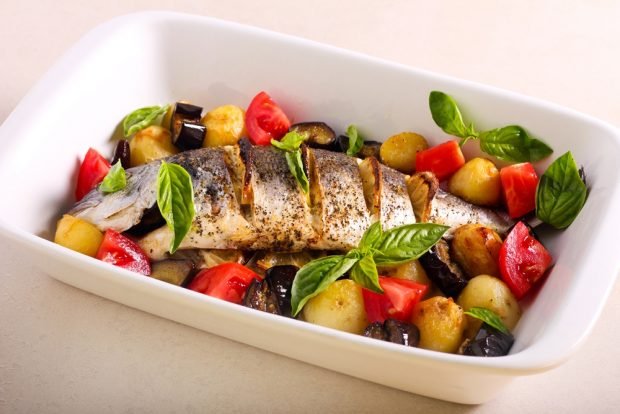 Dorado with potatoes and eggplant – a simple and delicious recipe, how to cook step by step