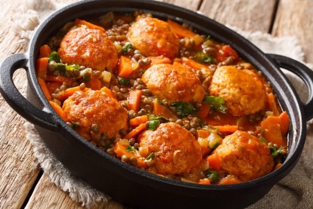 Meatballs with lentils