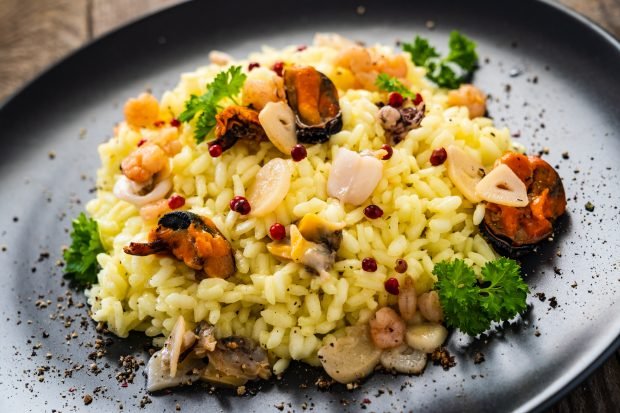 Classic Italian risotto with seafood