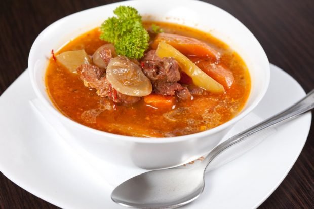 Pork and vegetable soup