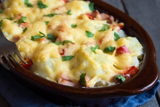 Cauliflower casserole with bell pepper 