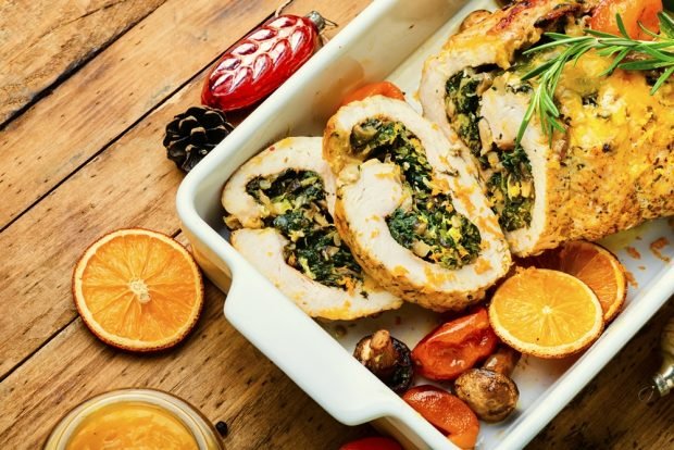 Turkey roll with oranges and kumquat is a simple and delicious recipe, how to cook step by step