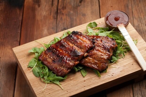 Pork ribs baked in Chinese