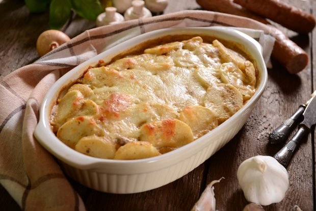 Potato casserole with minced meat and champignons – a simple and delicious recipe, how to cook step by step