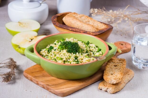 Millet porridge with broccoli