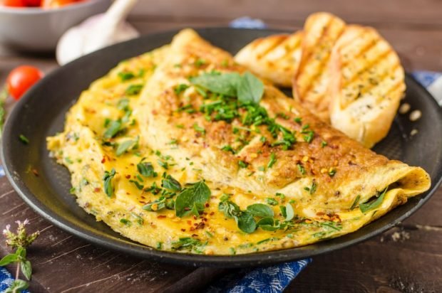 Omelet on water in a slow cooker