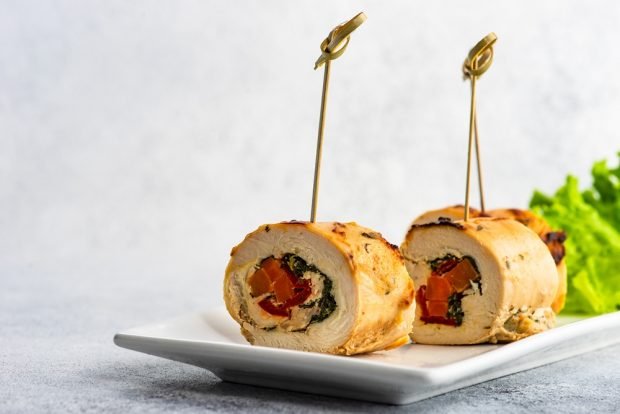 Chicken roll with vegetables 