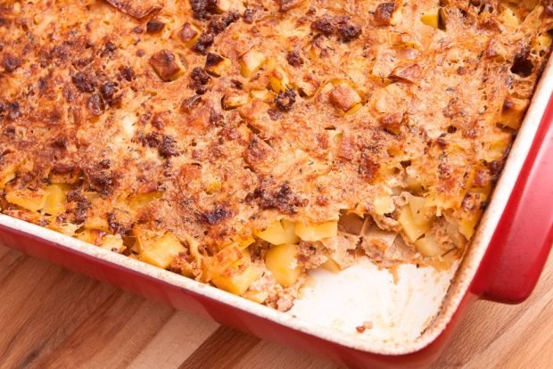 Potato casserole with boiled sausage 