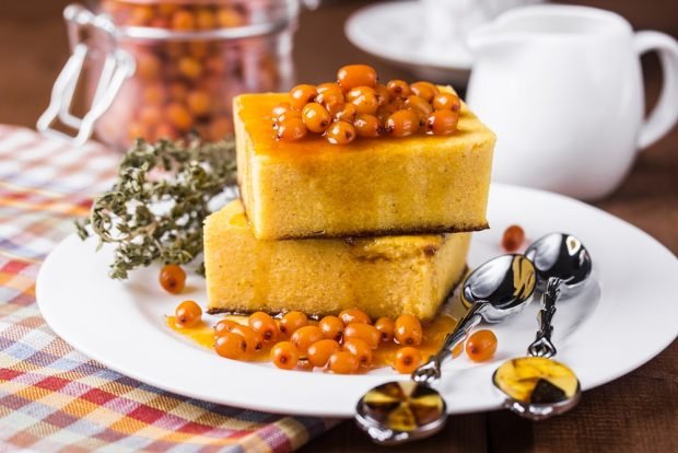 Cottage cheese casserole with pumpkin in a frying pan