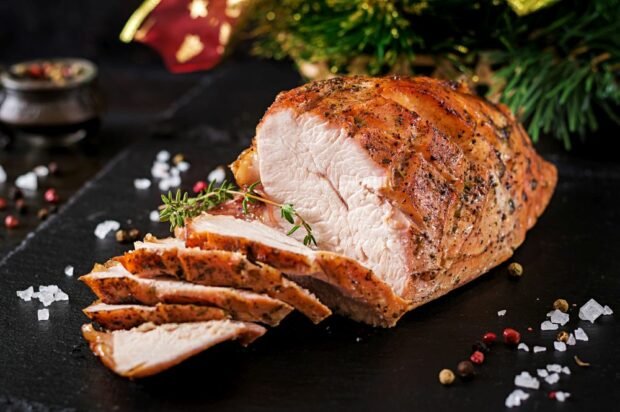 Baked turkey fillet is a simple and delicious recipe, how to cook step by step