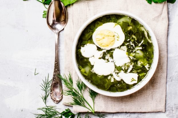 Green borscht with sauerkraut is a simple and delicious recipe how to cook step by step