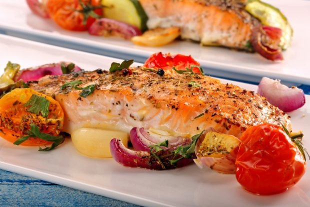 Baked salmon with vegetables in the oven 