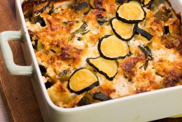 Zucchini casserole with cauliflower 