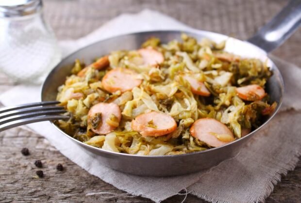 Young cabbage stewed with sausages – a simple and delicious recipe, how to cook step by step