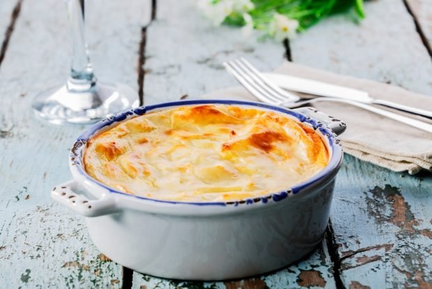 Potato casserole with minced meat and cream