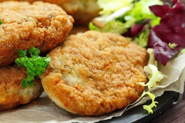 Chicken cutlets with cauliflower