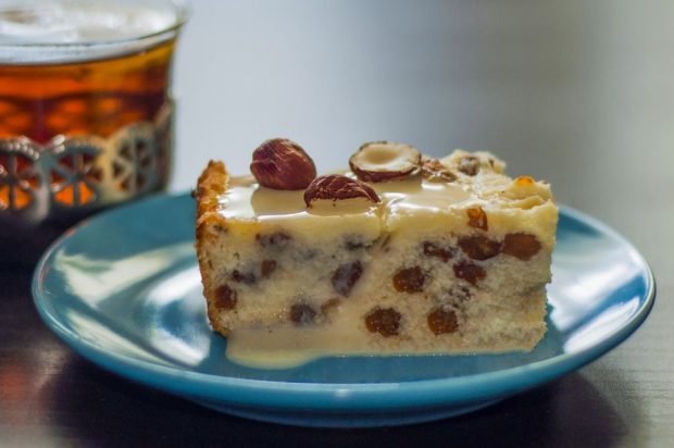 Cottage cheese casserole with raisins and condensed milk