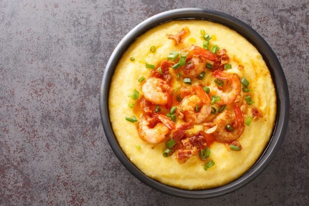 Corn porridge in a slow cooker 