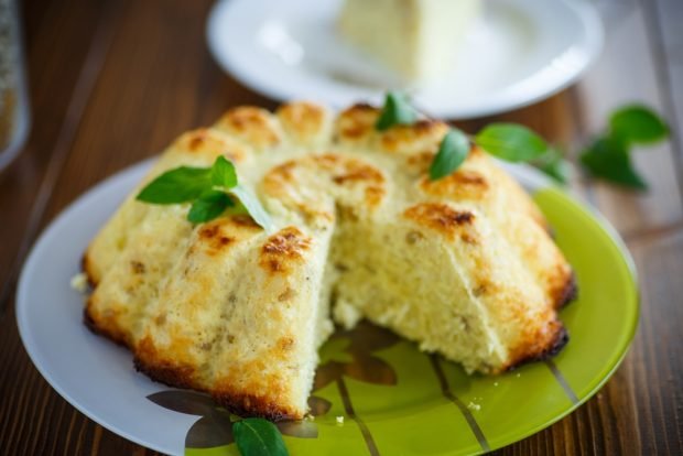 Cottage cheese casserole with rice and lemon 