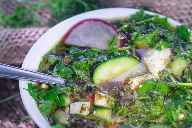 Okroshka with greens is a simple and delicious recipe, how to cook step by step