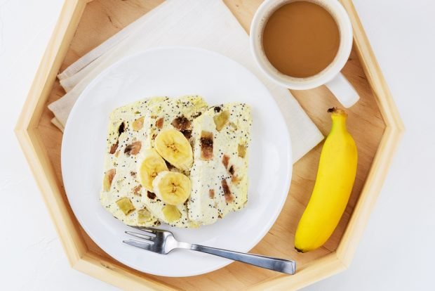 Cottage cheese casserole with rice and banana