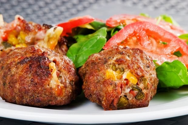 Meatballs with cheese, pepper and corn