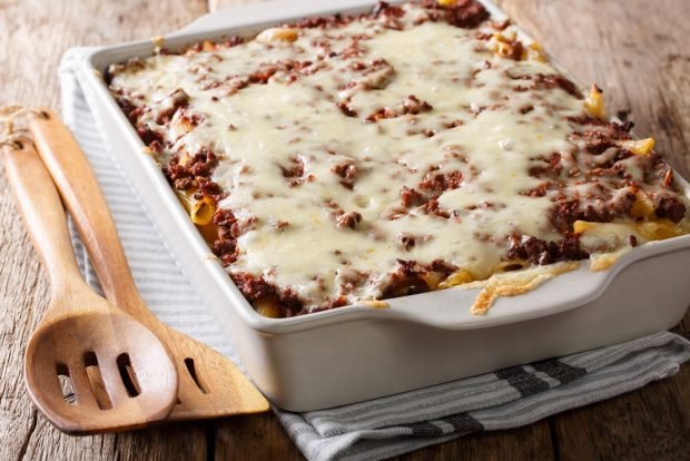 Pasta casserole with minced meat 