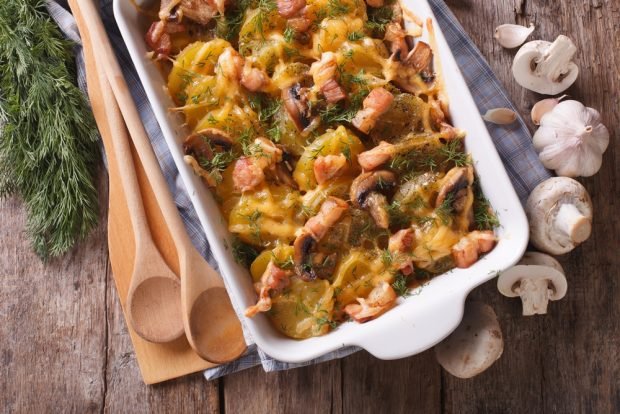 Potato casserole with bacon and mushrooms