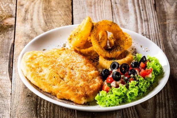 Pork chops baked in a spicy batter 