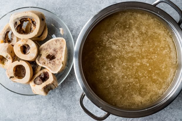 Beef bone broth 