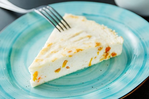 Cottage cheese casserole without eggs in a slow cooker