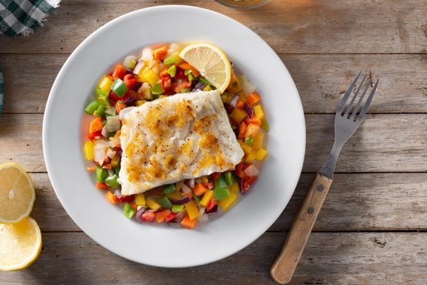 Baked cod with vegetable mixture 