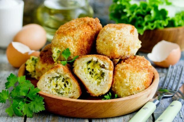 Chicken cutlets stuffed with cheese, butter and parsley – a simple and delicious recipe, how to cook step by step