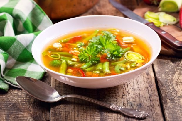 Light vegetable soup – a simple and delicious recipe, how to cook step by step