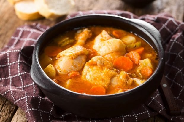 Chicken and potato stew in a slow cooker