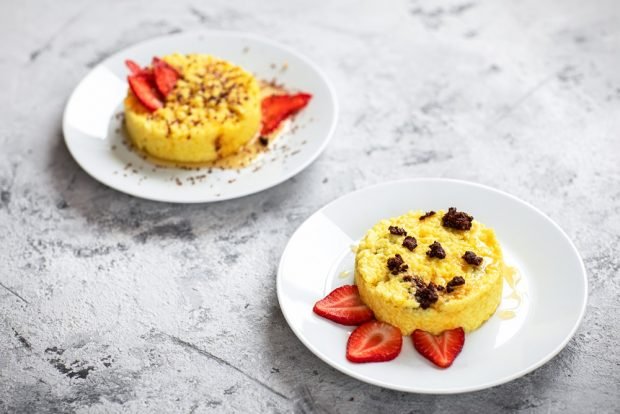 Millet porridge with cream in the oven