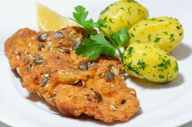 Veal chops with pumpkin seeds