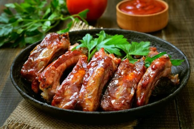 Ribs baked in ketchup