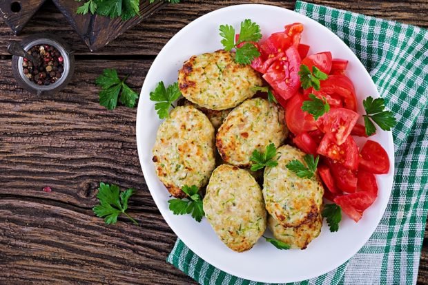 Chicken cutlets without flour and eggs