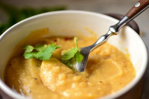 Pea porridge in a slow cooker