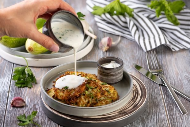 Squash pancakes with herbs